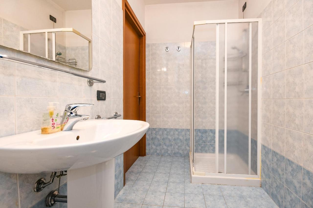 Desenzanoloft Yellow Apartment Десенцано дел Гарда Екстериор снимка